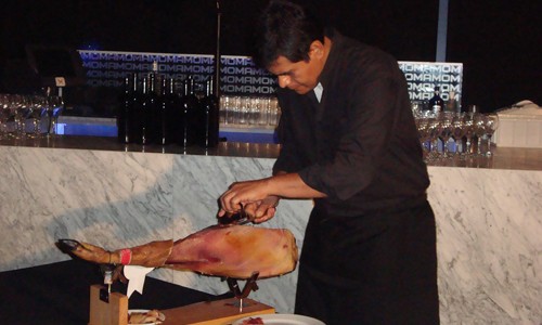 Ahora que ya ha llegado el buen tiempo llega también la época de bodas, comuniones y fiestas privadas. Mucha gente piensa en poner un cortador de jamón pero no sabe...